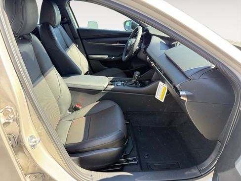 New 2026 MAZDA MAZDA3 Hatchback w/Premium Plus Pkg AWD/4WD image 19