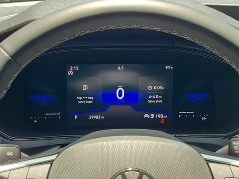 Certified 2022 Volkswagen Taos SE FWD image 21