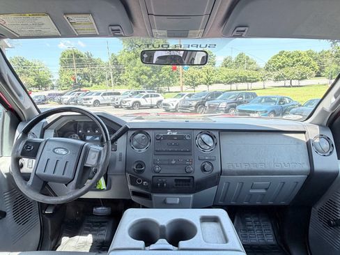 Used 2011 Ford F250 XL RWD image 11