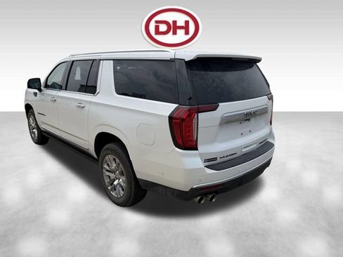 Used 2023 GMC Yukon XL Denali w/ Advanced Technology Package AWD/4WD image 7