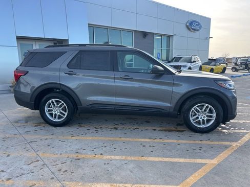 New 2026 Ford Explorer Active image 2