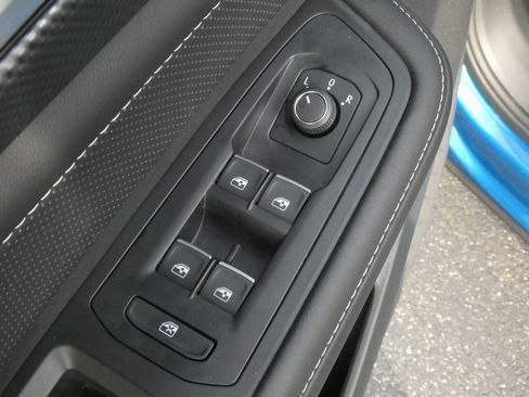 New 2025 Volkswagen Atlas Cross Sport SEL R-Line image 29