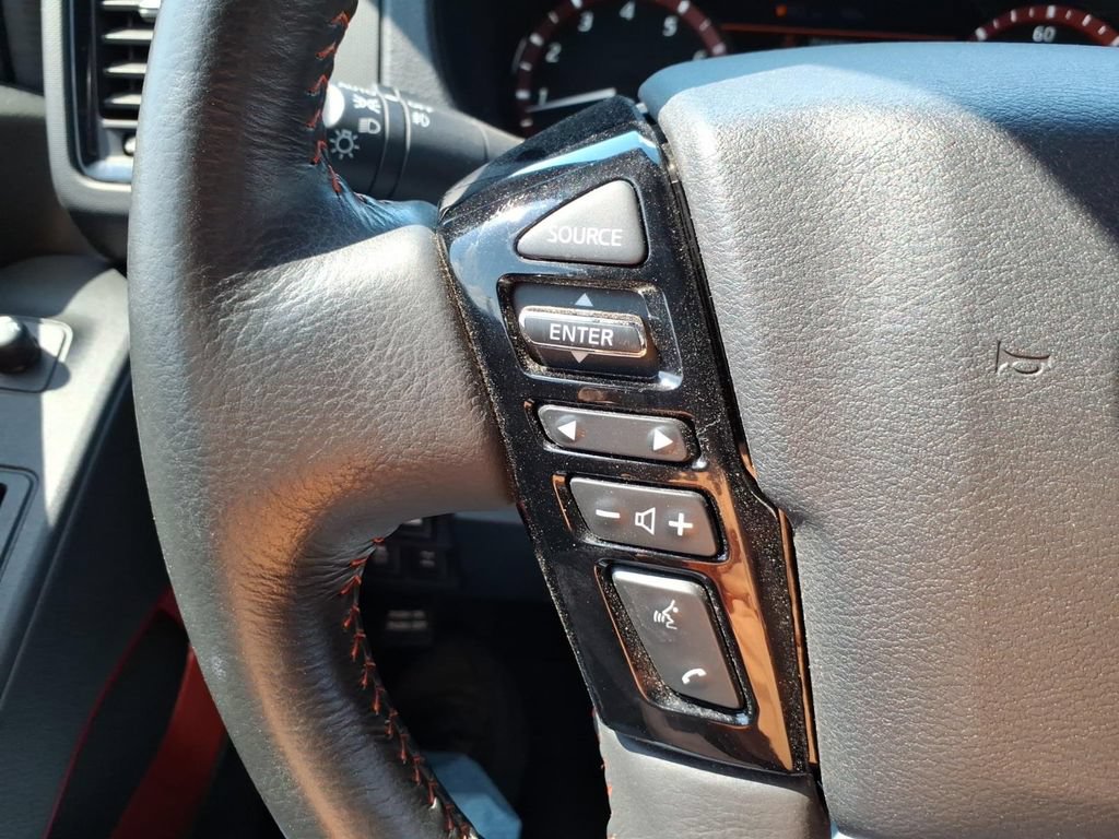 Used 2024 Nissan Frontier PRO-4X w/ Off-Road Protection Package AWD/4WD image 17