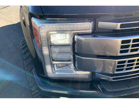 Used 2017 Ford F350 Platinum w/ Platinum Ultimate Package image 30