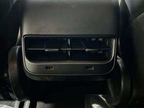 Used 2018 Tesla Model 3 Long Range RWD image 18