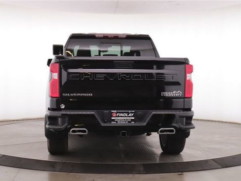 Used 2024 Chevrolet Silverado 1500 High Country w/ Technology Package AWD/4WD image 11