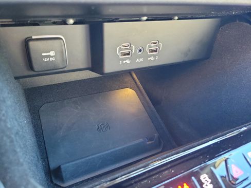 Used 2024 Jeep Wagoneer L Series II w/ Flexible Seating Group image 35