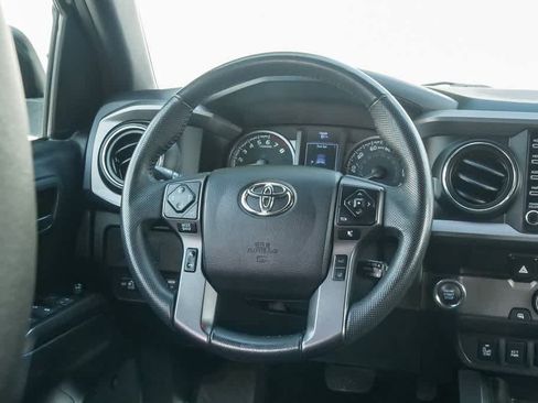 Used 2021 Toyota Tacoma TRD Off-Road w/ TRD Premium Off Road Package image 14