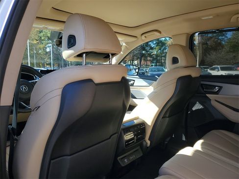 Certified 2024 Acura MDX FWD w/ Technology Package image 12