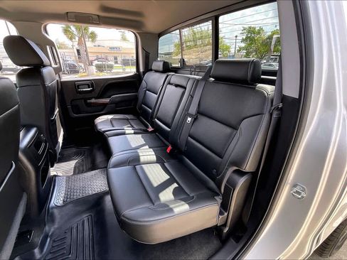 Used 2018 GMC Sierra 1500 SLT image 17