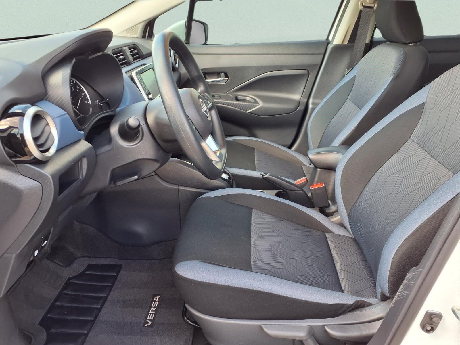 Certified 2025 Nissan Versa SV w/ Trunk Package FWD image 10