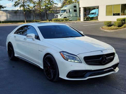 Used 2015 Mercedes-Benz CLS 63 AMG S-Model w/ Premium Package II image 6