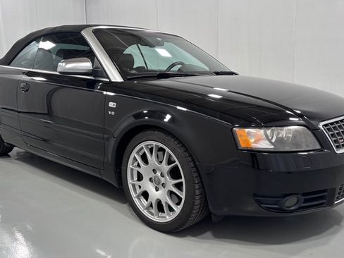 Used 2006 Audi S4 Cabriolet AWD/4WD image 3