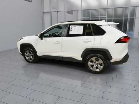 Used 2025 Toyota RAV4 XLE AWD/4WD image 6