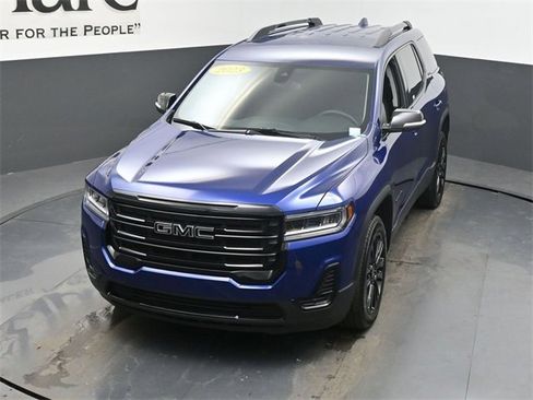 Used 2023 GMC Acadia SLE w/ Driver Convenience Package image 45