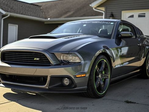 Used 2014 Ford Mustang GT Premium w/ GT Track Package RWD image 14