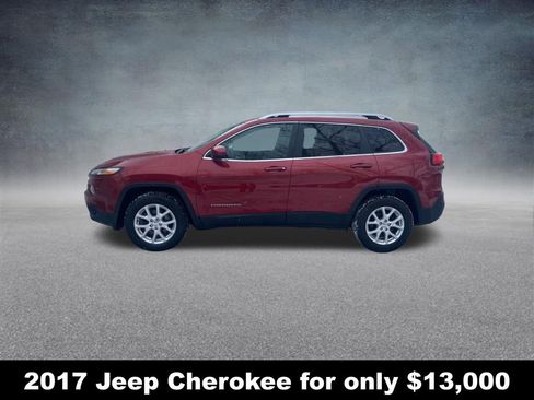 Used 2017 Jeep Cherokee Latitude image 2