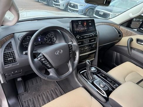 Certified 2023 INFINITI QX80 Premium Select w/ All-Season Package AWD/4WD image 12