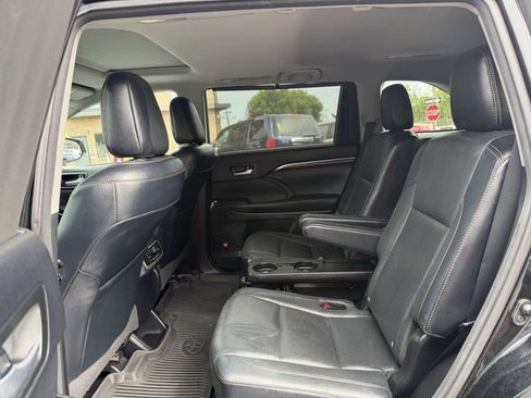 Used 2016 Toyota Highlander Limited AWD/4WD image 12