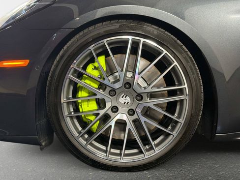 Used 2025 Porsche Panamera 4S AWD/4WD image 14