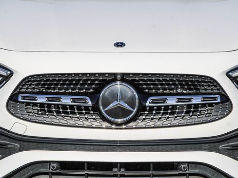 Certified 2022 Mercedes-Benz GLA 250 4MATIC image 7