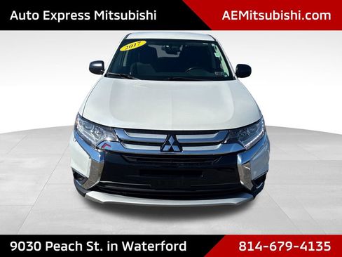 Used 2017 Mitsubishi Outlander ES AWD/4WD image 2