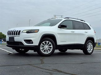 Used 2022 Jeep Cherokee Latitude Lux video 2