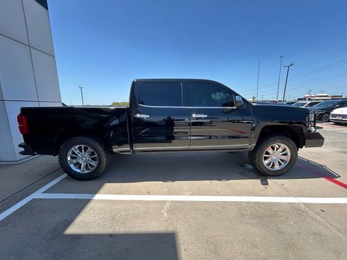Used 2016 Chevrolet Silverado 1500 High Country w/ High Country Premium Package AWD/4WD image 4