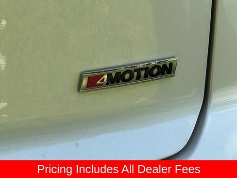 Used 2022 Volkswagen Atlas Cross Sport SEL R-Line AWD/4WD image 7