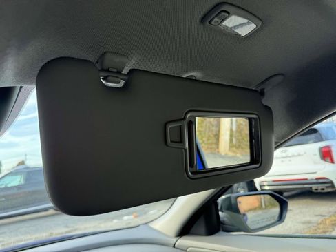 Certified 2025 Hyundai Elantra Sport image 28