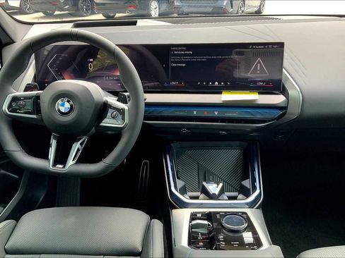 Used 2025 BMW X3 xDrive30i w/ Premium Package image 5