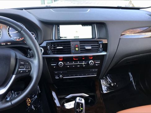 Used 2017 BMW X3 xDrive28i image 6