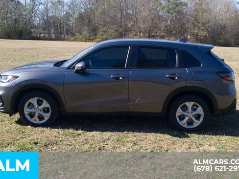 Used 2023 Honda HR-V LX image 11