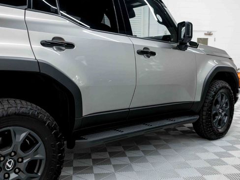 Used 2025 Lexus GX 550 AWD/4WD image 20