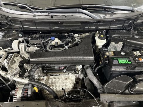 Used 2018 Nissan Rogue SL AWD/4WD image 25