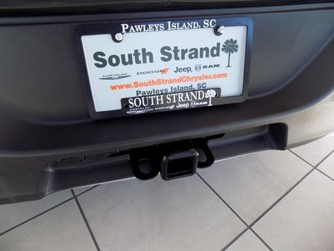 Certified 2018 Jeep Cherokee Limited w/ Technology Group image 26