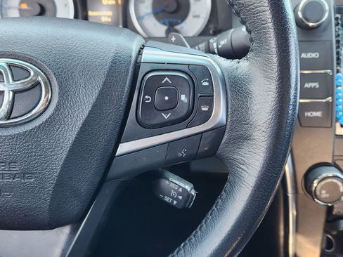 Used 2016 Toyota Camry SE image 34