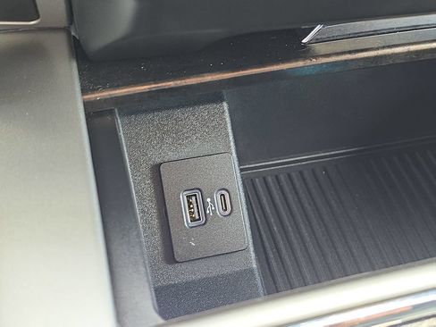 Used 2022 Ford F250 Lariat AWD/4WD image 26