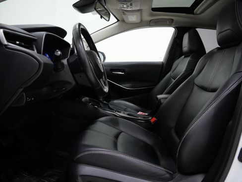 Used 2022 Toyota Corolla XLE FWD image 11