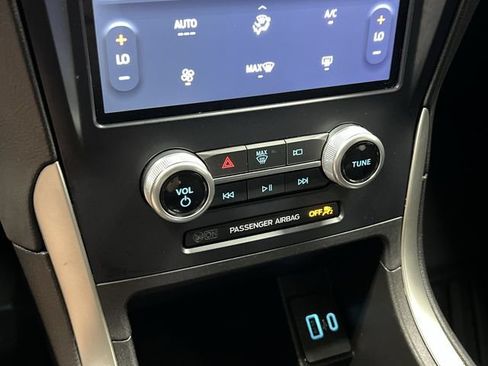 Used 2023 Ford Edge SE AWD/4WD image 18
