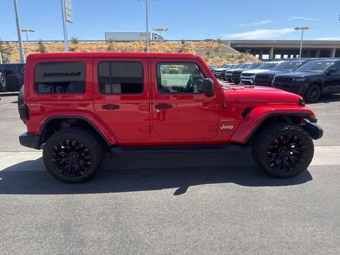 Used 2021 Jeep Wrangler Unlimited Sahara w/ LED Lighting Group AWD/4WD image 7