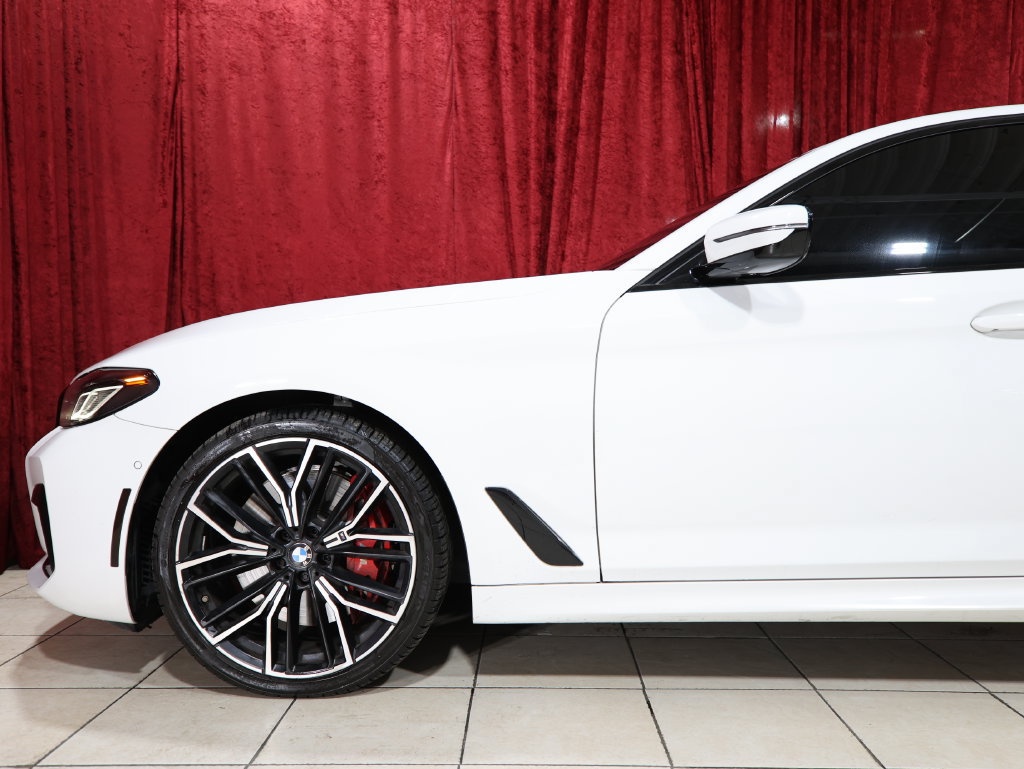 Used 2022 BMW 540i w/ M Sport Package RWD image 5