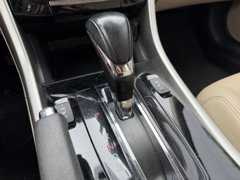 Used 2016 Honda Accord EX-L image 21