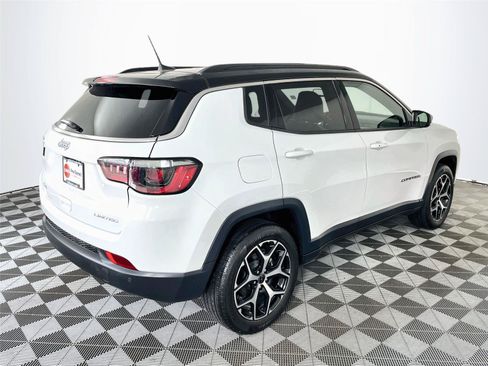 Used 2025 Jeep Compass Limited AWD/4WD image 9