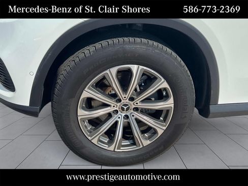 Certified 2025 Mercedes-Benz GLC 300 4MATIC image 11