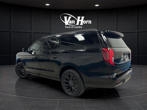 Used 2025 Ford Expedition Max Platinum w/ Stealth Appearance Package AWD/4WD image 5
