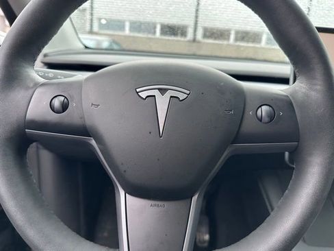 Used 2023 Tesla Model Y Long Range image 12