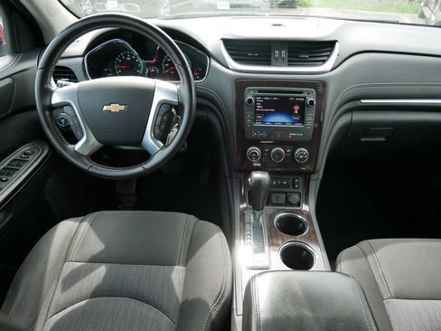 Used 2015 Chevrolet Traverse LT AWD/4WD image 19