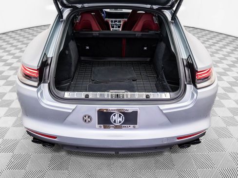 Certified 2022 Porsche Panamera 4 Platinum Edition image 32