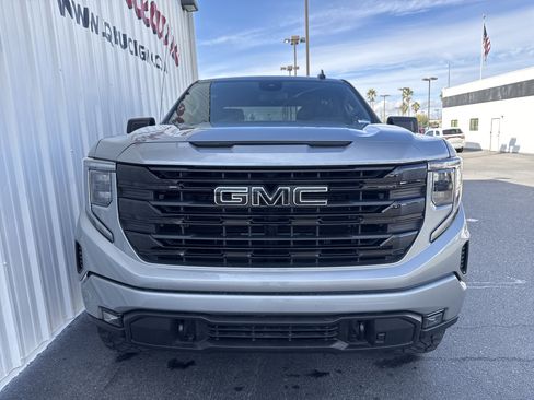 Used 2024 GMC Sierra 1500 Elevation w/ LPO, Elevation Black Package image 6